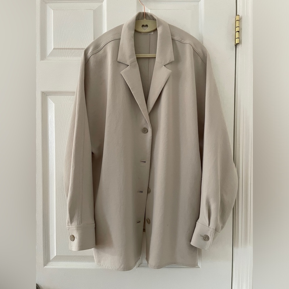 Aritzia Freeform Shirt (M)